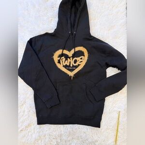 TWICE: Ready to Be US Tour 2023— RARE unisex Heart Hoodie — Size Large